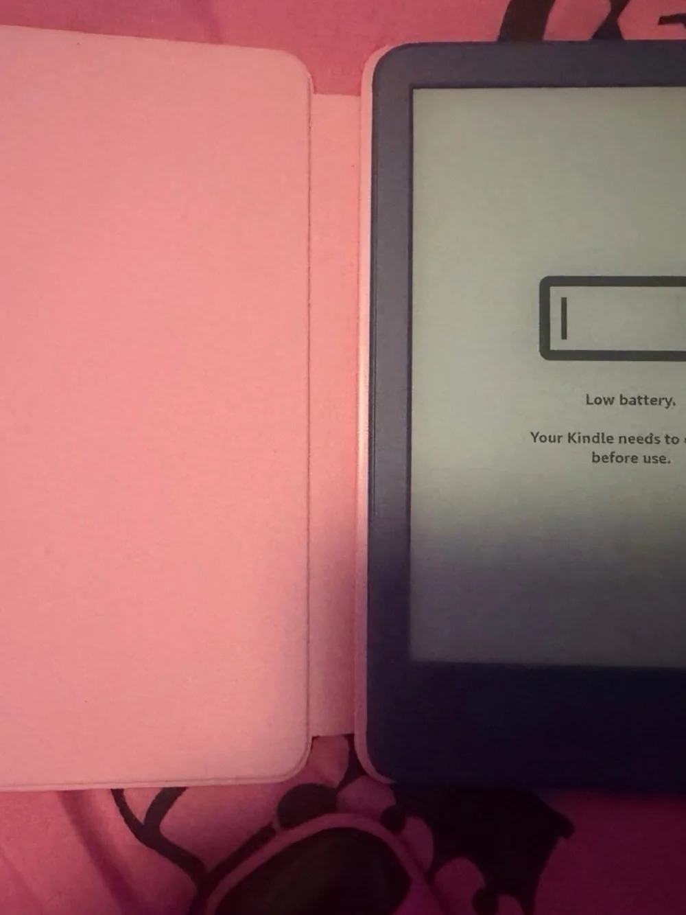 Amazon Kindle Tablet in Blue with Pink Case be
